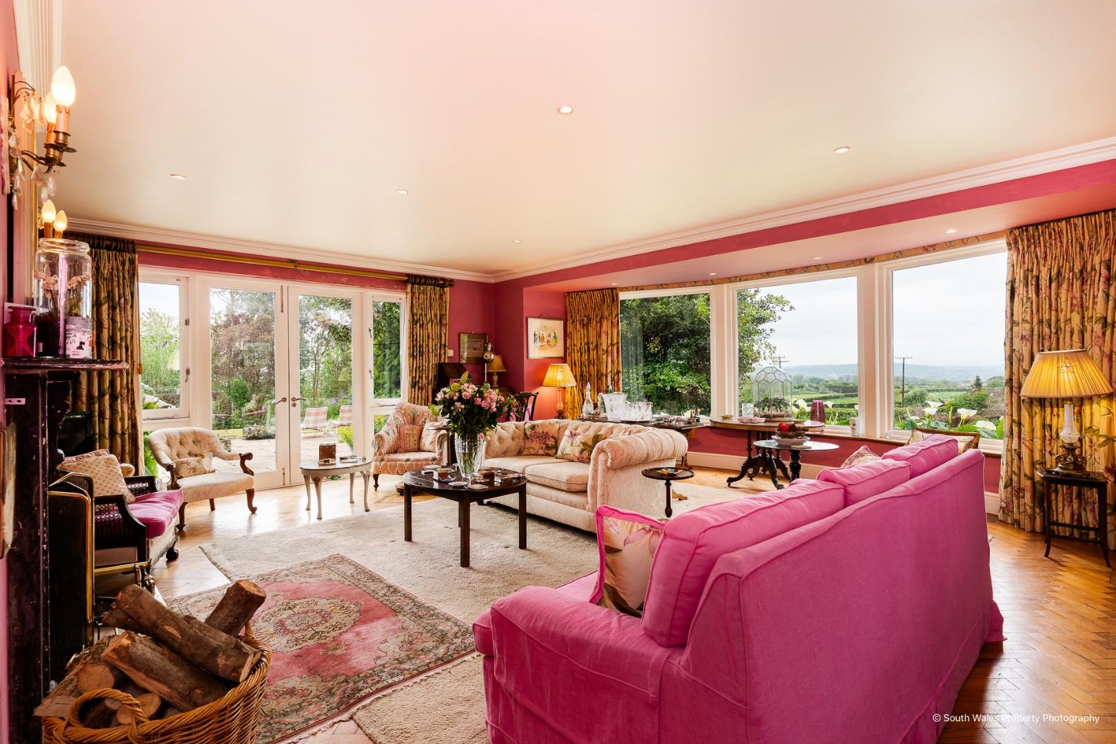 Primrose Hill, Cowbridge, Vale of Glamorgan, CF71 7DU